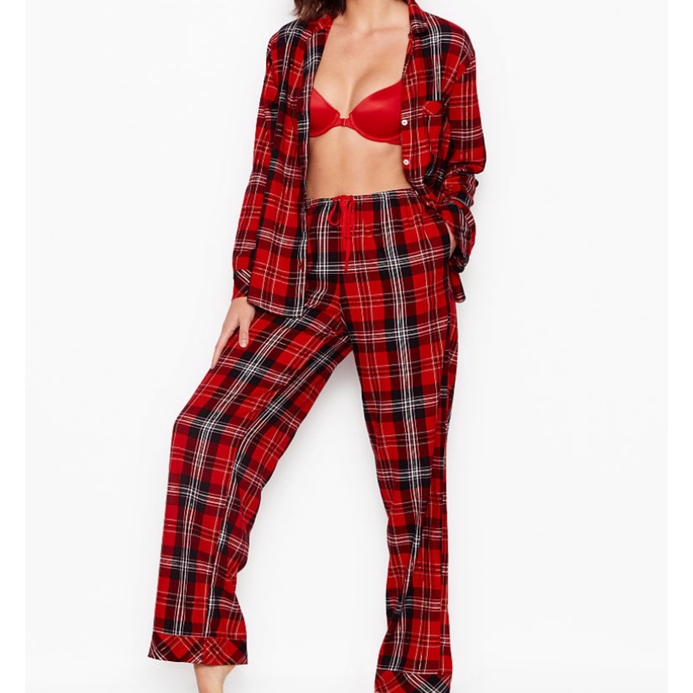 Victoria’s Secret Shimmer Flannel PJ Set